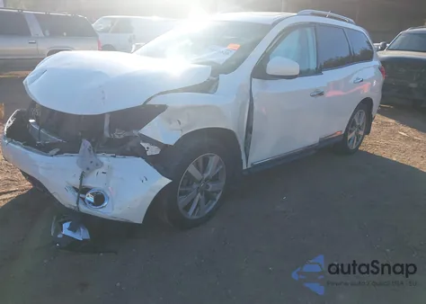 2016 Nissan Pathfinder Platinum z USA, uszkodzony, nr VIN 5N1AR2MN7GC642330